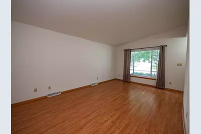 2405 N University Dr, Waukesha, WI 53188 - Photo 8