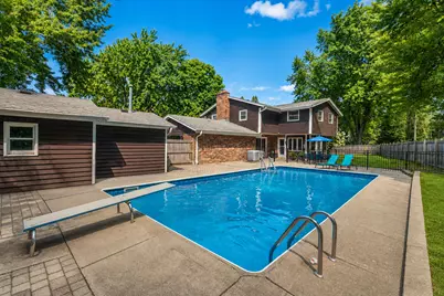 11550 N Meadowbrook Dr, Mequon, WI 53097 - Photo 2