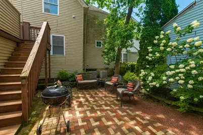 1811 N Astor St, Milwaukee, WI 53202 - Photo 20