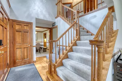 8424 S 68th St, Franklin, WI 53132 - Photo 4