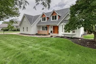 8424 S 68th St, Franklin, WI 53132 - Photo 2