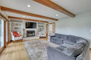 8424 S 68th St, Franklin, WI 53132 - Photo 12