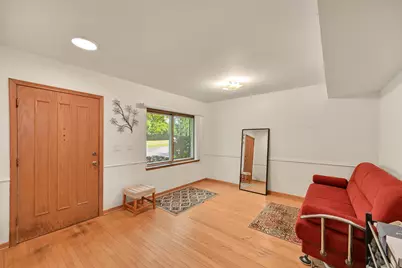 12975 N Colony Dr, Mequon, WI 53097 - Photo 2
