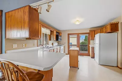 351 E Rhine St, Elkhart Lake, WI 53020 - Photo 2