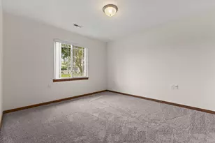 2820 21st St, Kenosha, WI 53140 - Photo 8