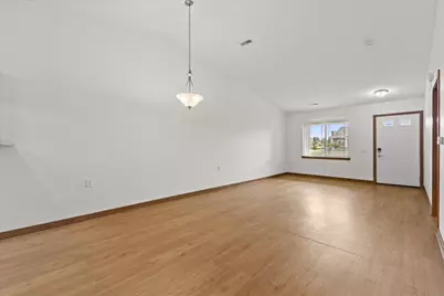 2820  21st St #8, Kenosha, WI 53140 - Photo 2