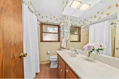 2308 S Green Links Dr, West Allis, WI 53227 - Photo 18