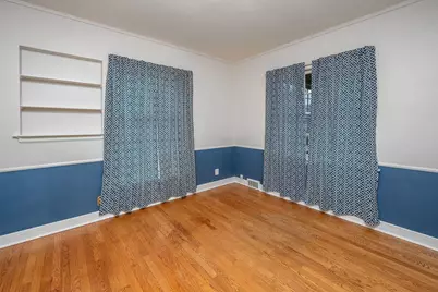 2611 N 84th St, Wauwatosa, WI 53226 - Photo 14