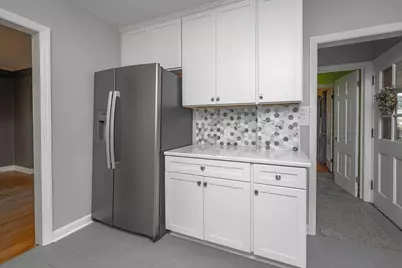 2611 N 84th St, Wauwatosa, WI 53226 - Photo 12