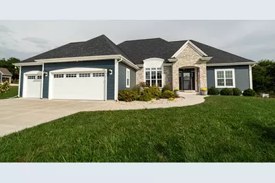 758  Prairie Hill Ave, Mukwonago, WI 53149 - Photo 2