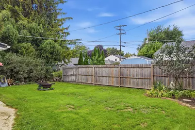 803 S 119th St, West Allis, WI 53214 - Photo 28