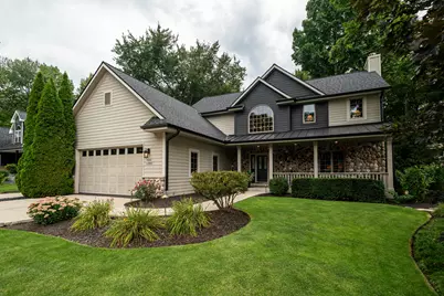 N100W14362  Sunburst Trl, Germantown, WI 53022 - Photo 2