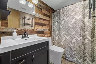 524 Orchard St, Burlington, WI 53105 - Photo 18