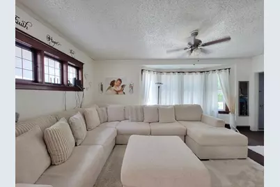 1550 S 10th St #1552, Milwaukee, WI 53204 - Photo 2