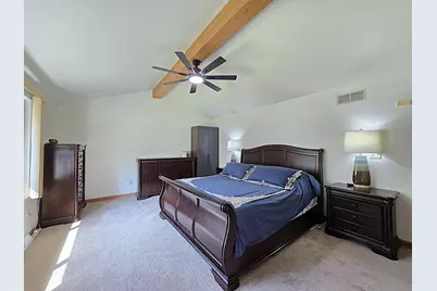 9201 W County Line Rd, Milwaukee, WI 53224 - Photo 26