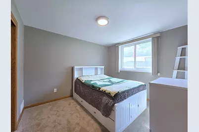 9201 W County Line Rd, Milwaukee, WI 53224 - Photo 34