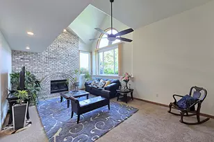 9201 W County Line Rd, Milwaukee, WI 53224 - Photo 12