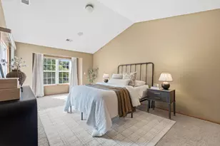 17741 W Jacob's Dr, New Berlin, WI 53146 - Photo 12