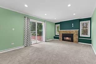 W236N6530 Hillview Dr, Sussex, WI 53089 - Photo 2