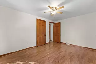W236N6530 Hillview Dr, Sussex, WI 53089 - Photo 24