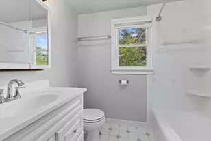 W236N6530 Hillview Dr, Sussex, WI 53089 - Photo 18