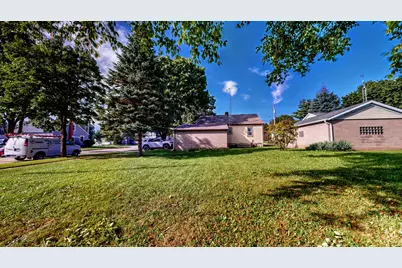 604 E Racine St, Jefferson, WI 53549 - Photo 40