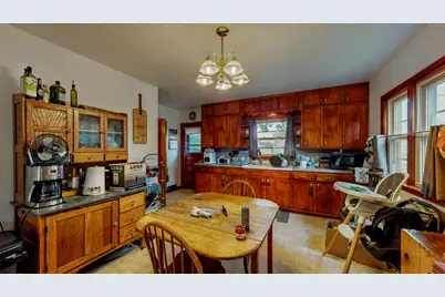 604 E Racine St, Jefferson, WI 53549 - Photo 2