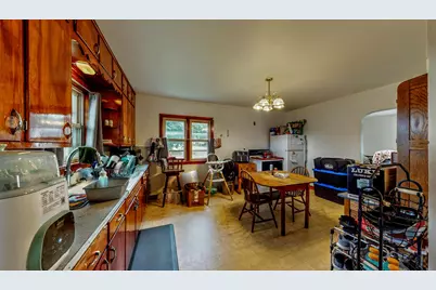 604 E Racine St, Jefferson, WI 53549 - Photo 6