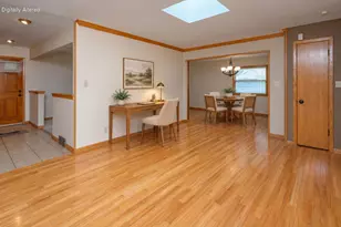 4212 N 95th St, Wauwatosa, WI 53222 - Photo 14