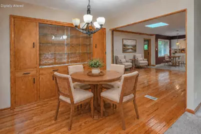 4212 N 95th St, Wauwatosa, WI 53222 - Photo 12