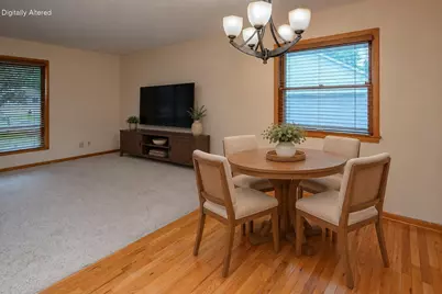 4212 N 95th St, Wauwatosa, WI 53222 - Photo 10