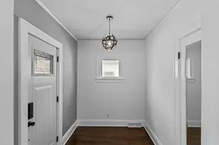 2024 S 58th St, West Allis, WI 53219 - Photo 4
