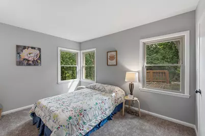 4418 W Mequon Rd, Mequon, WI 53092 - Photo 24