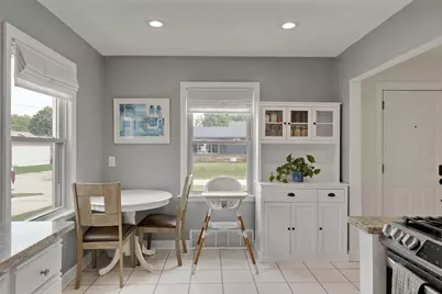 1090 W La Salle Ave, Glendale, WI 53209 - Photo 8