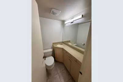 2220 W Good Hope Rd #21, Glendale, WI 53209 - Photo 12