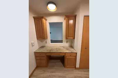 2220 W Good Hope Rd #21, Glendale, WI 53209 - Photo 6