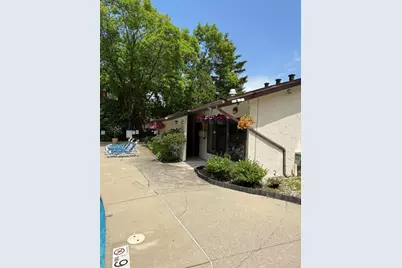 2220 W Good Hope Rd #21, Glendale, WI 53209 - Photo 20