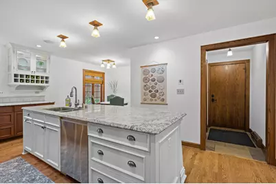 5346 N Hollywood Ave, Whitefish Bay, WI 53217 - Photo 18