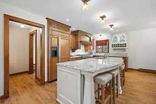 5346 N Hollywood Ave, Whitefish Bay, WI 53217 - Photo 16