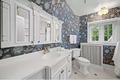 5346 N Hollywood Ave, Whitefish Bay, WI 53217 - Photo 32