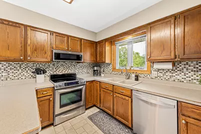 504  Ryan Ave, Racine, WI 53105 - Photo 12