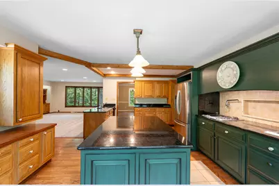 2225  Edgewood Dr, Grafton, WI 53024 - Photo 6