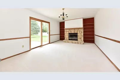 8218 N 51st St, Brown Deer, WI 53223 - Photo 12