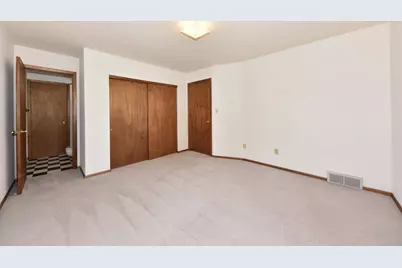 8218 N 51st St, Brown Deer, WI 53223 - Photo 16