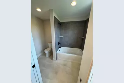 N56W20719  Muirfield Dr, Menomonee Falls, WI 53051 - Photo 28