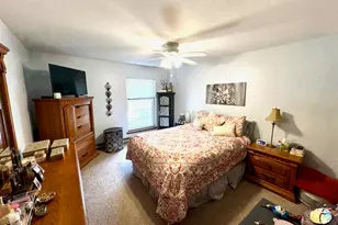 300 Foxwood Dr, Racine, WI 53185 - Photo 10