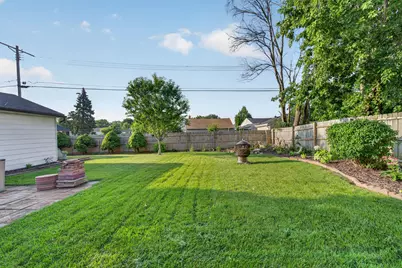2501  Pinehurst Ave, Racine, WI 53403 - Photo 22