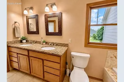 N146W10907  Heritage Pkwy, Germantown, WI 53022 - Photo 16