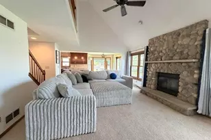 W146N10907 Heritage Pkwy, Germantown, WI 53022 - Photo 10