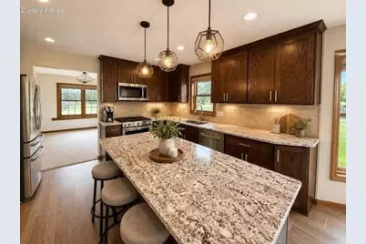 N146W10907  Heritage Pkwy, Germantown, WI 53022 - Photo 6